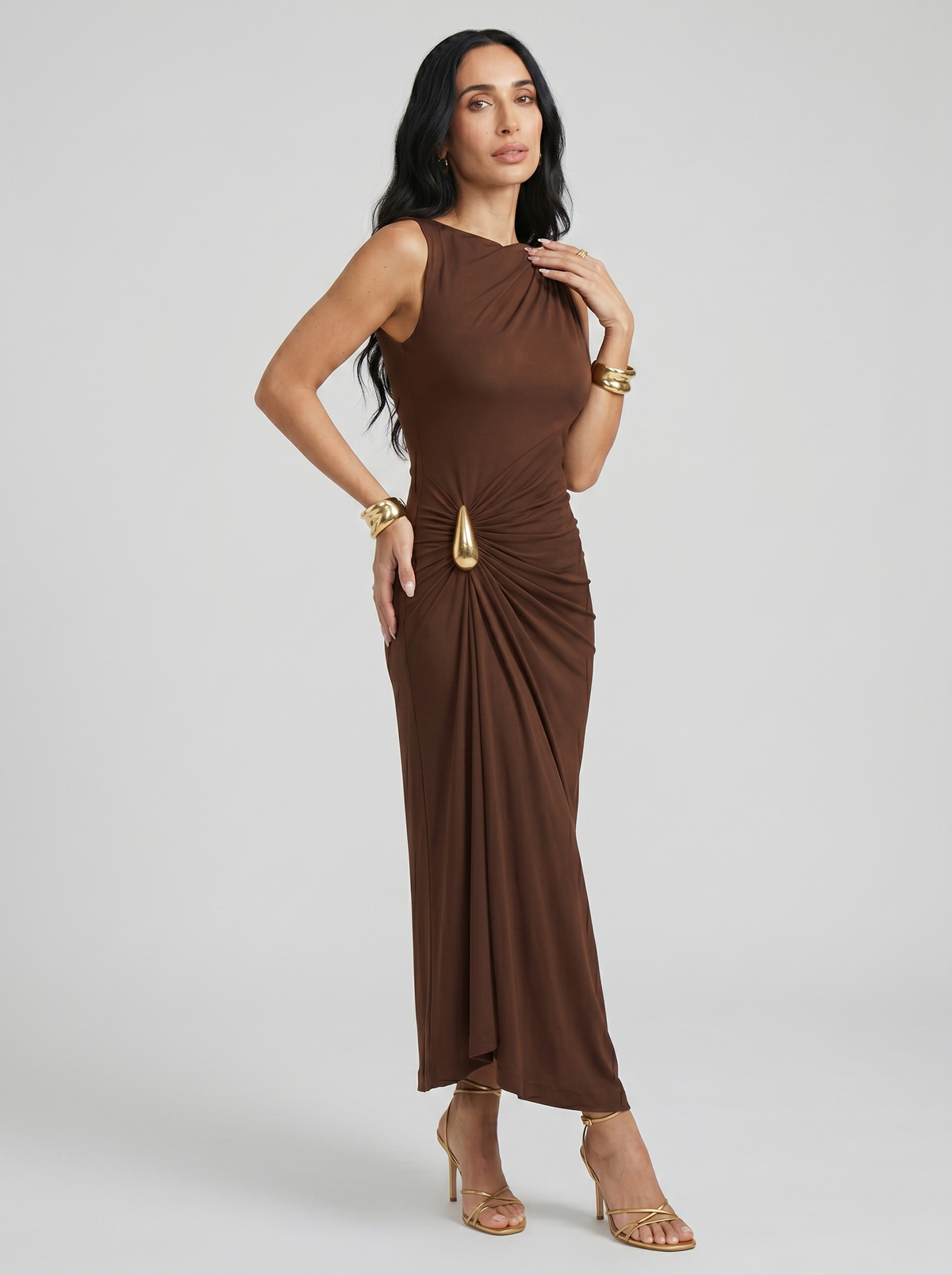 Cinthia | Elegantní šaty se zlatými úchyty